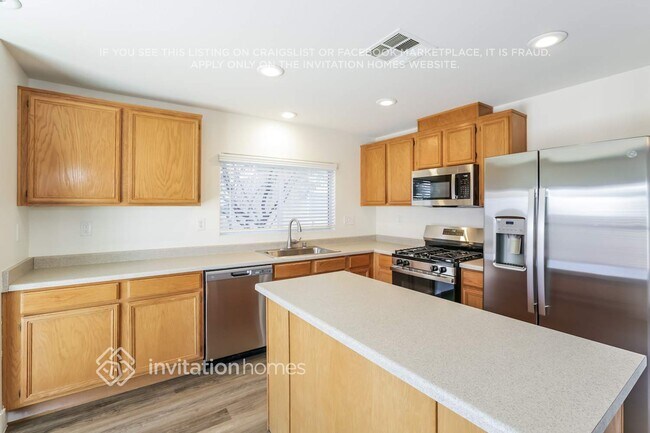 7408 Easingwold Dr, Las Vegas, NV 89113 - photo 6