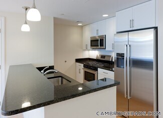 7 Cameron Ave Unit 303, Cambridge, MA 02140