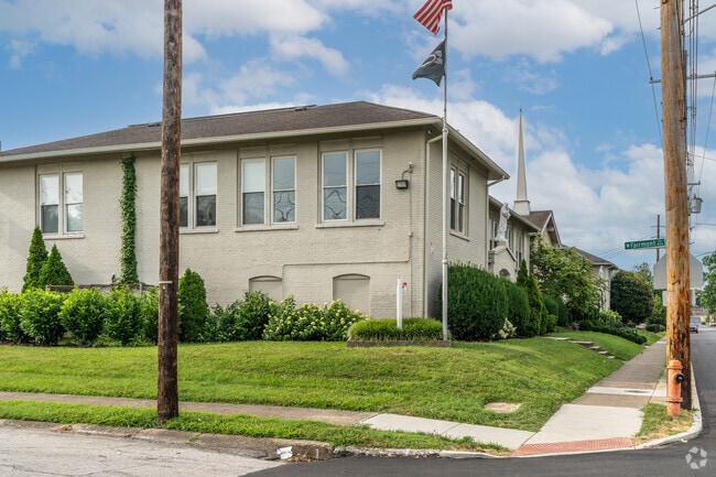 St. James Academy offers instruction for grades K-12.