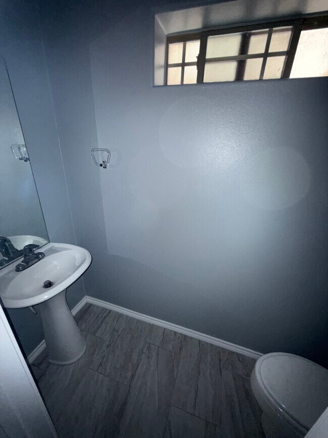 106 S 48th Ln unit 2, McAllen, TX 78501 - photo 7