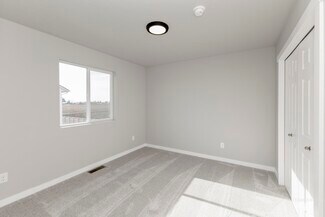 907 E Perjue Basin Dr, Nampa, ID 83686