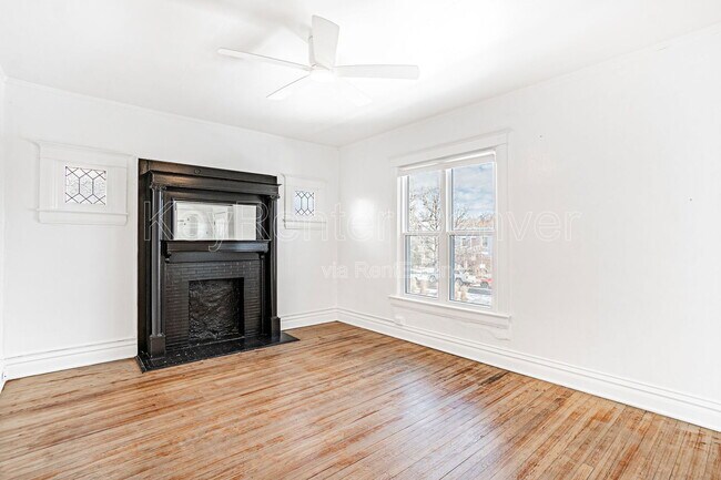 227 S Logan St unit 2, Denver, CO 80209 - photo 2