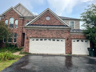 443 W Highplains Rd, Round Lake, IL 60073