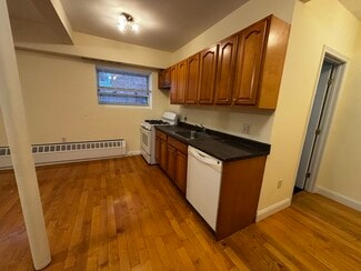 15 Fairbanks St, Brookline, MA 02446