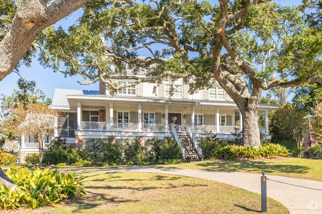 Stunning farm style homes in Ocean Springs, MS are perfect for family gatherings.