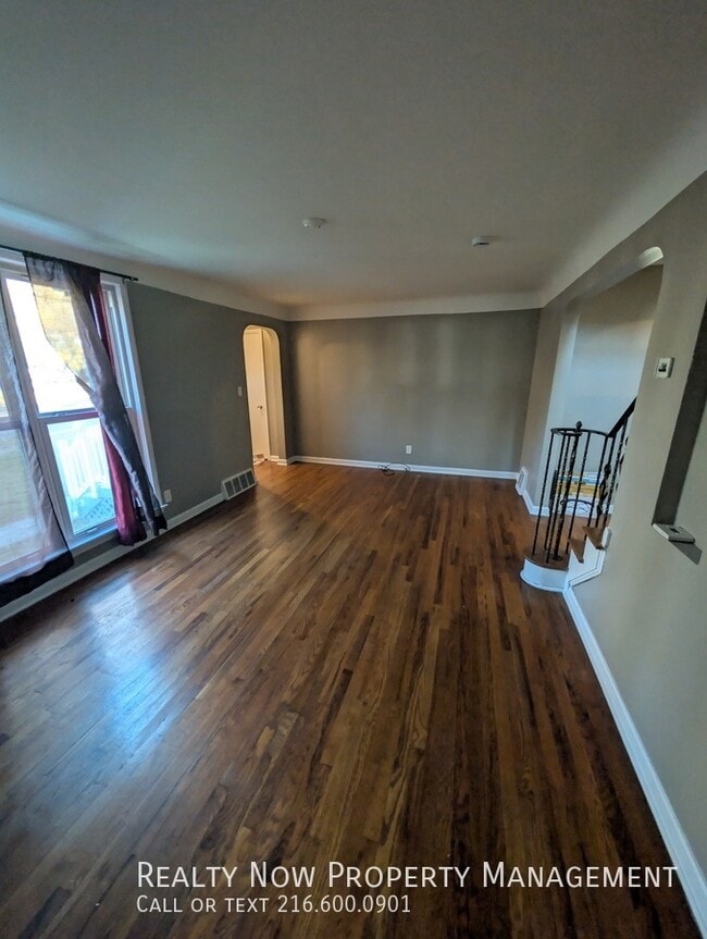 14804 Rockside Rd, Maple Heights, OH 44137 - photo 2