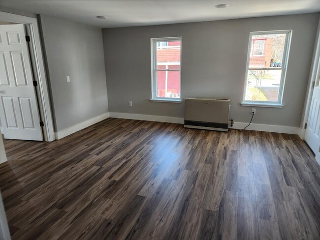 39 North St unit 39 North St Apt C, Winooski, VT 05404 - photo 7