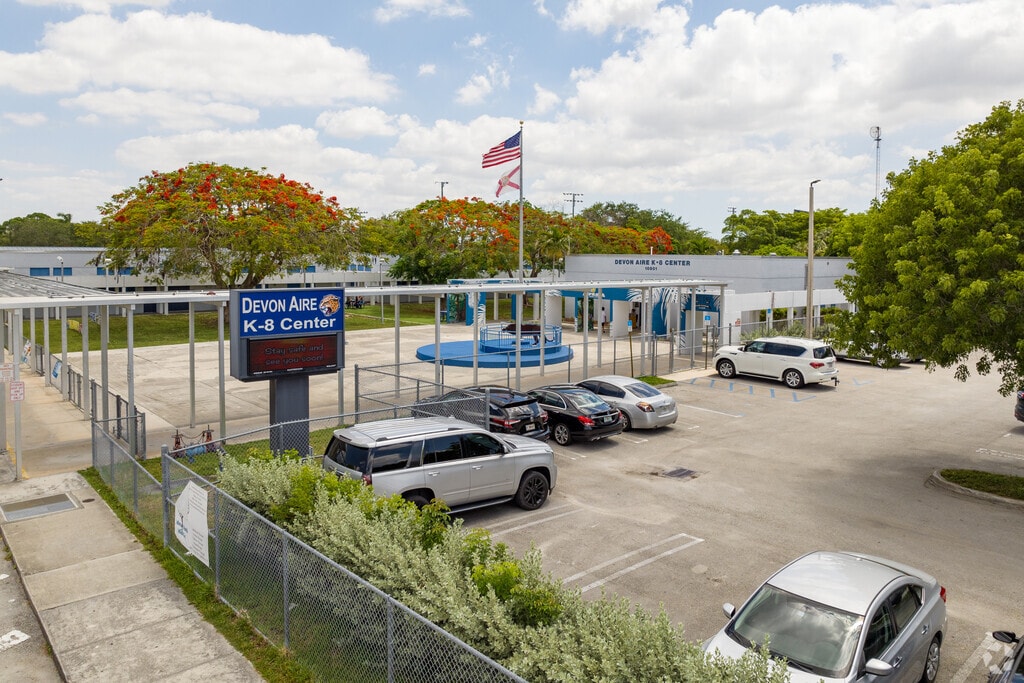 Devon Aire K-8 Center has extraordinary amenities for its students.