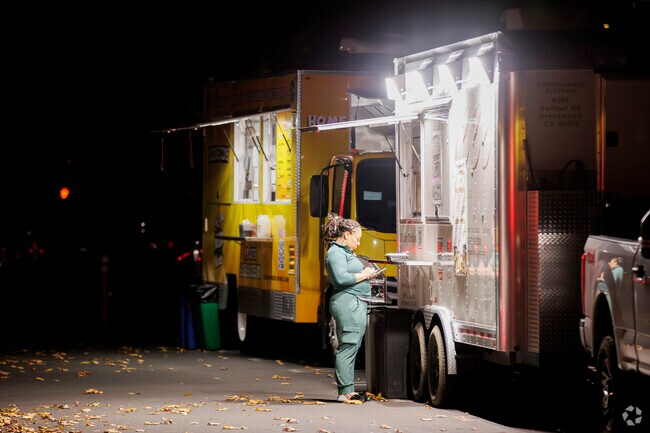 Food Truck Wednesday is a local city favorite in Brentwood Ca near The City of Antioch.