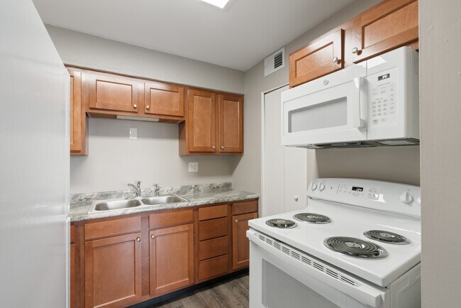Flats at Greentree, Clarksville, IN 47129 - photo 6