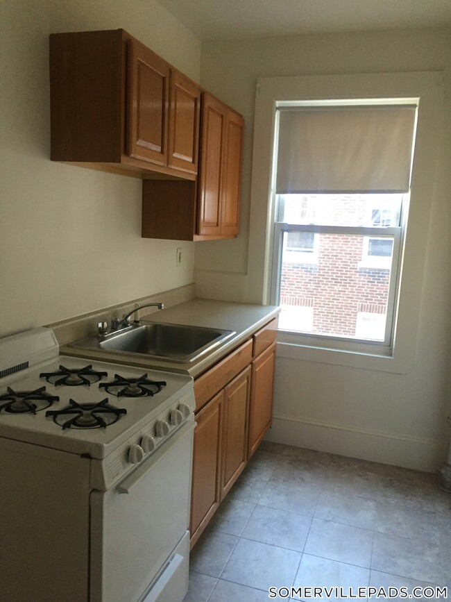 157 Summer St Unit 10F, Somerville, MA 02143