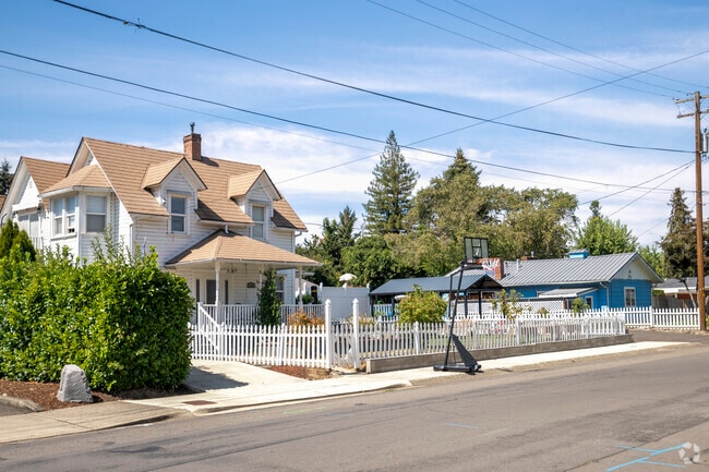 Rural charm meets convenience in Melrose.