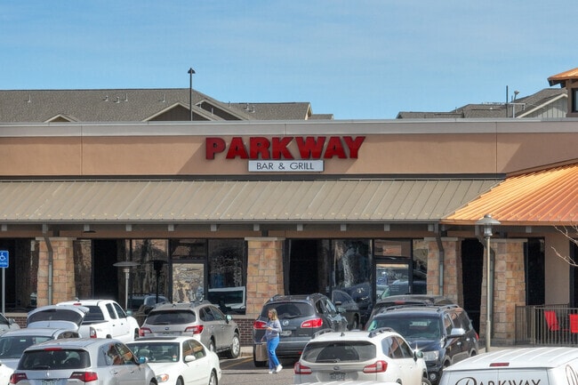 Parkway Bar & Grill is a popular place to grab a drink after playing a round of golf at Heritage Eagle Bend Golf Club.