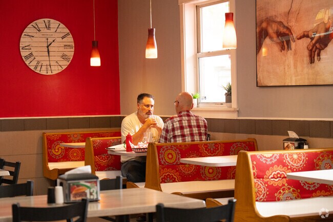 Two Cousins Pizza is a Lincoln Highway favorite in Paradise.