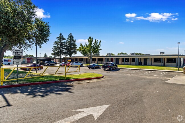 Harriet Kirschen Elementary School in Rouse Modesto, Ca offers classes across several buildings.