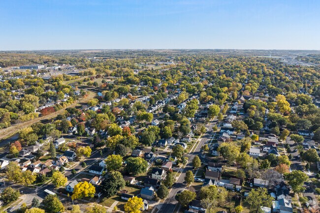 Nestled in the Slatterly Park neighborhood, enjoy scenic views and a close-knit community vibe.