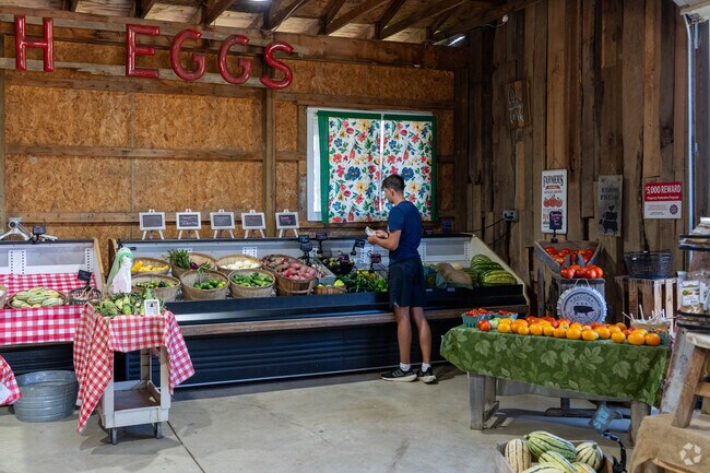 Luther Farms Market offers a variety of locally grown produce and farm-raised beef in Richfield, Ohio.
