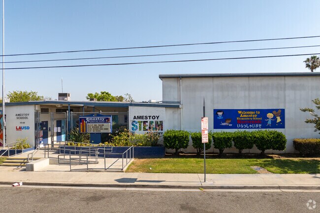 Amestoy Elementary School is located on W 149th St.