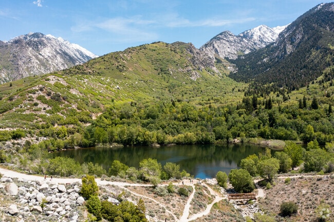 Lower Bell Canyon Reservoir Trail provides a stunning backdrop for local hikes in Sandy, UT.