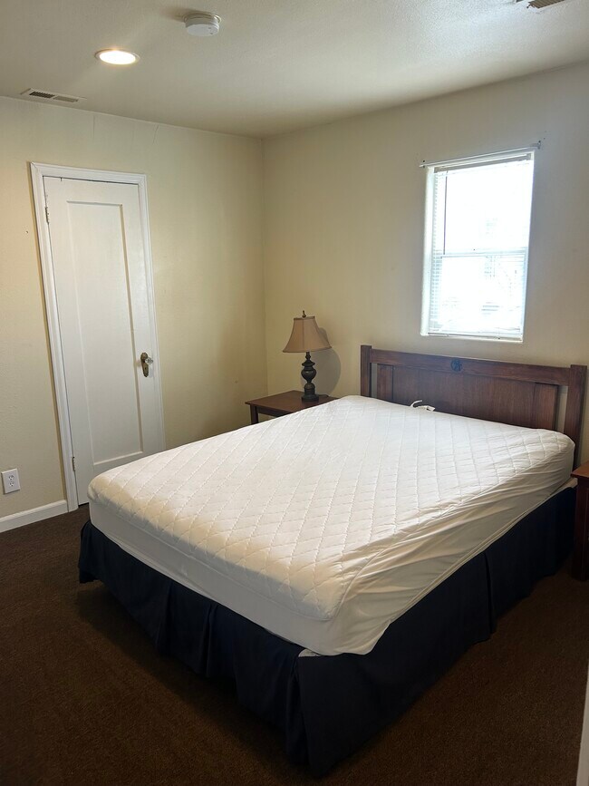 1109 Alder St unit C, Rawlins, WY 82301 - photo 7