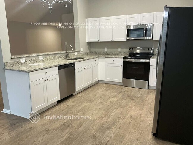 409 Heritage Dr, Crowley, TX 76036 - photo 4