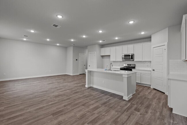 6518 Bufflehead Bend, San Antonio, TX 78240 - photo 7