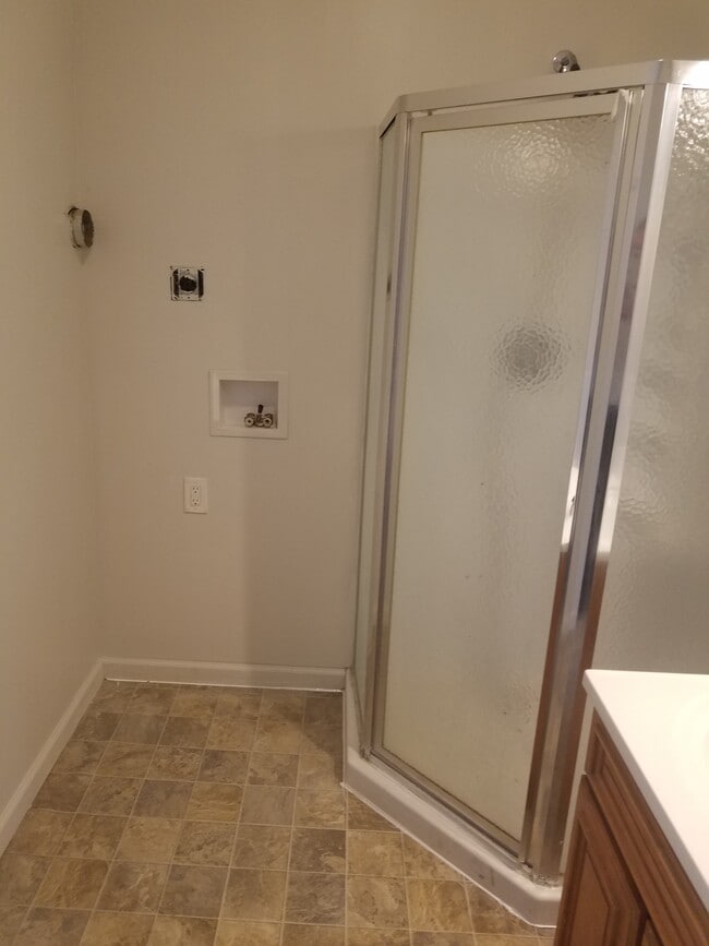 shower / bathroom