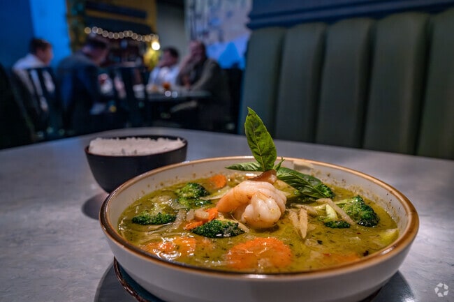 Lake Judy residents enjoy the Green Curry at Siam Thai Asian Cuisine.