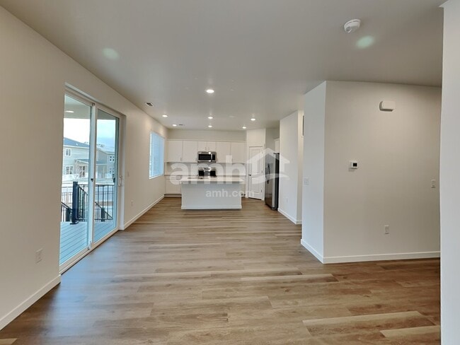 6620 S Newbern St, Aurora, CO 80016 - photo 5