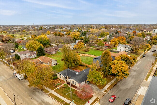 Some homes in Halyard Park have spacious backyards.