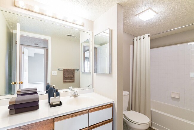 Runaway Bay, Lansing, MI 48917 - photo 4