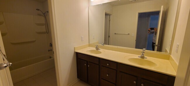 408 Waterview Ct, Hanover, NJ 07927 - photo 4