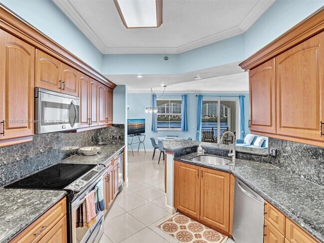 Village By The Bay @ Aventura unit 12406, Aventura, FL 33160 - photo 7