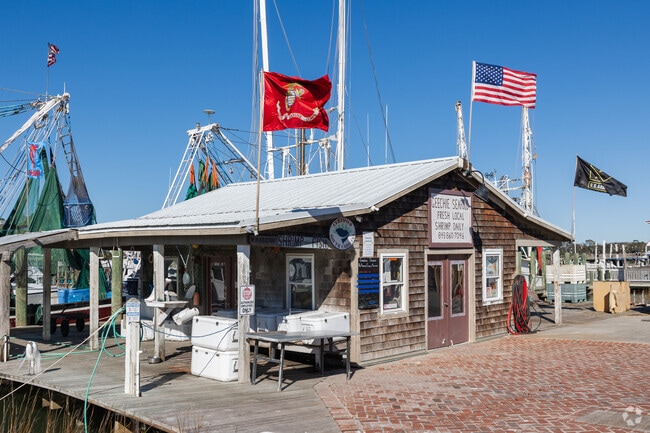 Geechie Seafood in Mount Pleasant on Shem Creek is a great place to shop for local seafood.