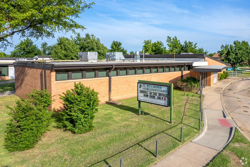 Fillmore Elementary School recieved a C- from the school grading website Niche.
