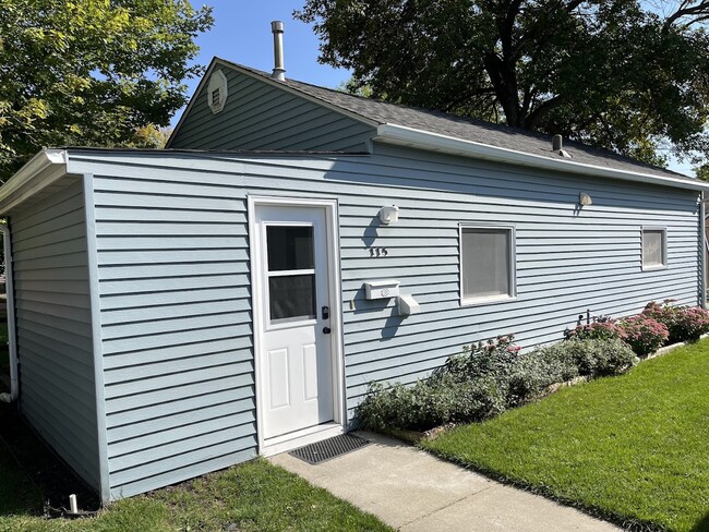 113 5th Ave W, West Fargo, ND 58078 - photo 2