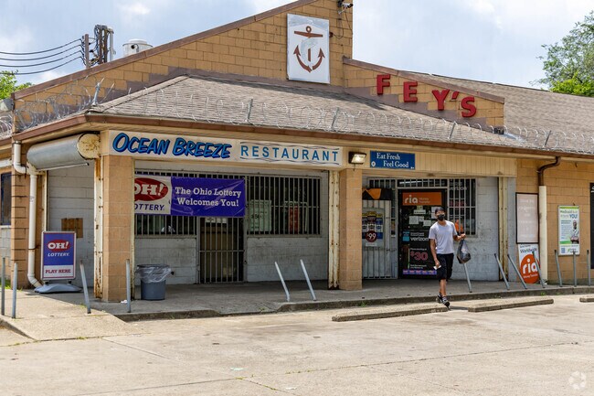 Fey’s Supermarket is the go-to spot for quick grocery runs in South Cumminsville.