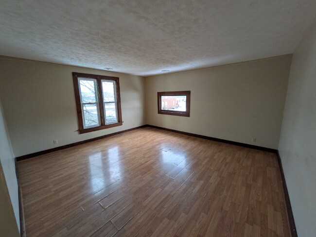 220 S 8th St unit 220.5, Coshocton, OH 43812 - photo 4