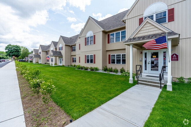 Residents looking to rent have options in new apartments in Stoneville.