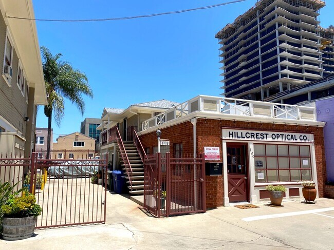 418 Thorn St unit 418, San Diego, CA 92103 - photo 3