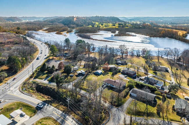 Residents in Ashland City enjoy small-town vibes.