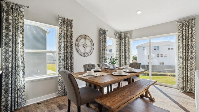 1671 Shasta Dr, Shakopee, MN 55379 - photo 7