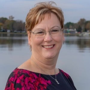 Amy Larrauri