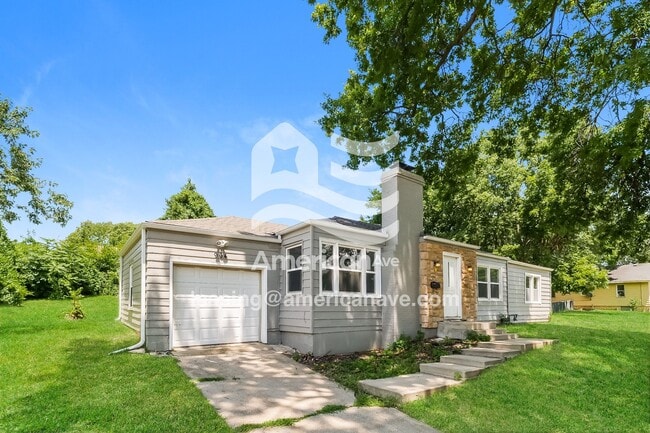 904 E 84th Terrace, Kansas City, MO 64131 - photo 2