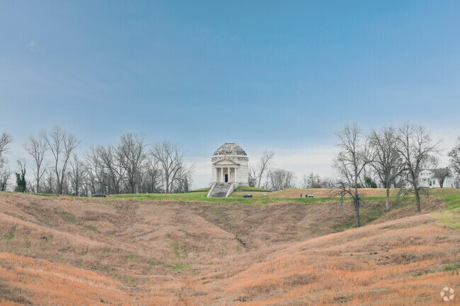 The Illinois Memorial in Vicksburg National Military Park is a marble structure honoring Illinois soldiers who fought in the Vicksburg campaign.