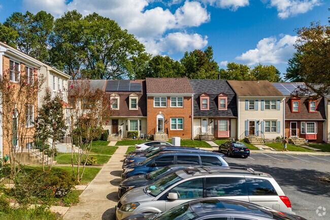 Quaint row of cozy townhomes off Brahms Road in southern Fairland.