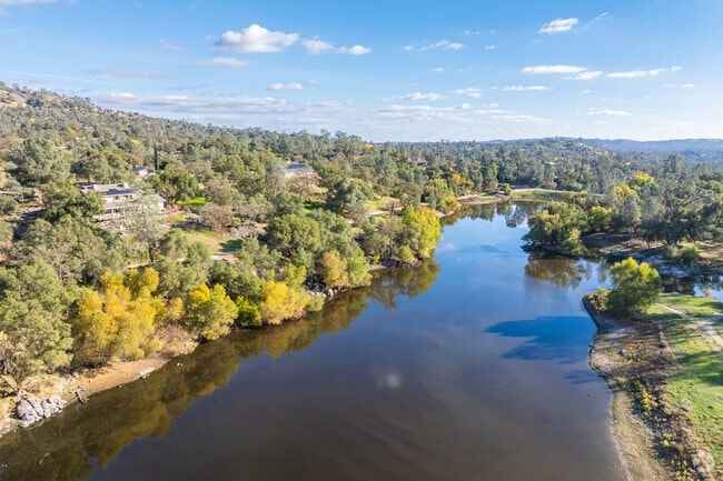Rivers snake through the rural landscape of Yosemite Lakes.