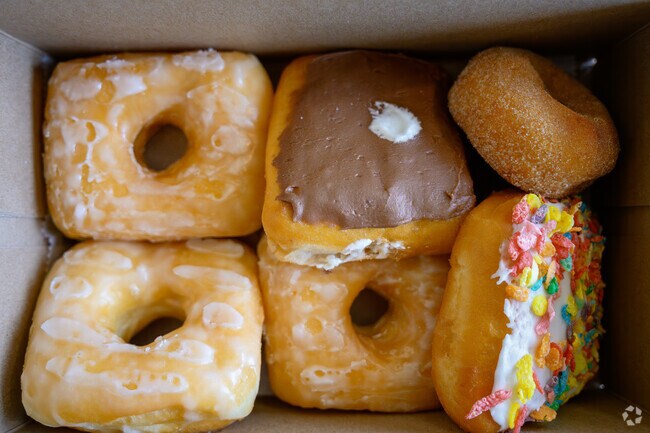 Square Donuts, a favorite donut shop, is located close to Maple Heights.