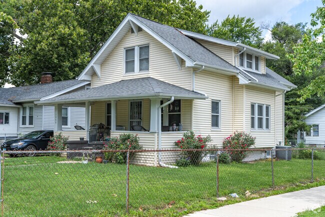 There are many colorful, newly renovated cottages in Johns Hill.