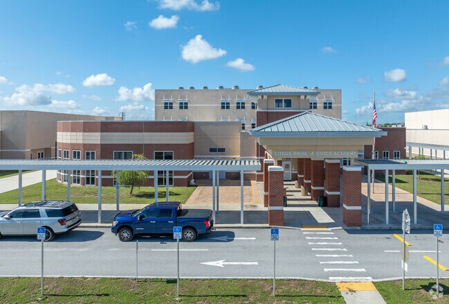 Bella Citta Elementary is an elementary school serving Polk County.